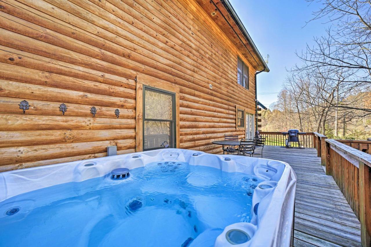 Creekside Bryson City Cabin With Private Hot Tub Villa Exterior foto